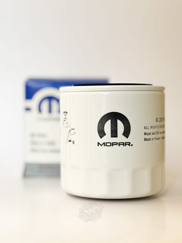 Mopar MO-041 Oil Filter | Genuine OEM Engine Oil Filter 05038041 AA - Image 3